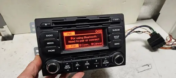 KIA Rio Radio/CD/DVD/GPS head unit 961701W750CA AM110IHEE