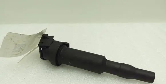 High voltage ignition coil