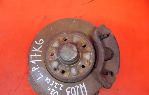 Mercedes-Benz C W203 Front wheel hub spindle knuckle