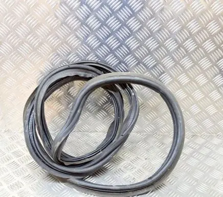 Mercedes-Benz GL X166 Trunk rubber seal (body) 