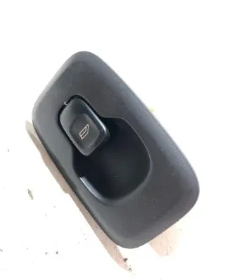 Volvo XC90 Electric window control switch 8685288 03W393