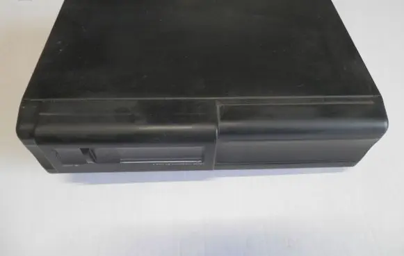 Land Rover Discovery 3 - LR3 CD/DVD changer 31111874570