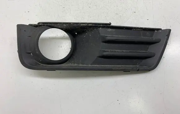 Ford Focus C-MAX Front fog light trim/grill 3M51R19952AD
