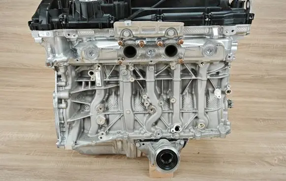 BMW 5 G30 G31 G38 Engine B58B30C