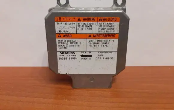 Suzuki Baleno EG Airbag control unit/module 3891060G01 5579