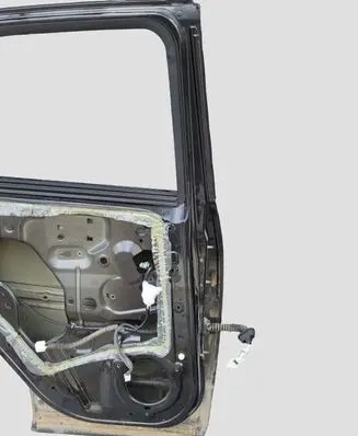 Nissan Qashqai Rear door