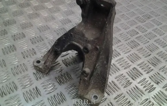 Audi A6 S6 C6 4F Engine mounting bracket 4F0199308P