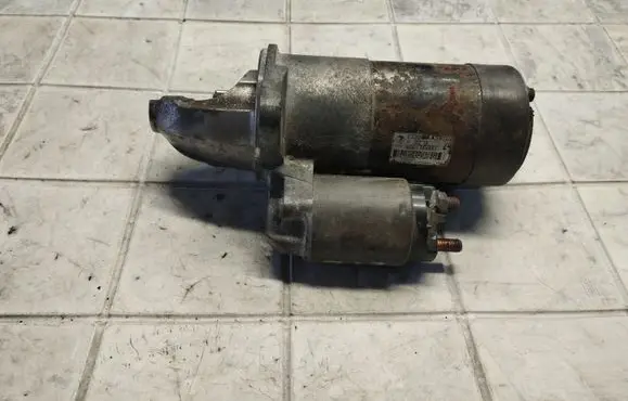 Subaru Forester SF Starter motor 23300AA390 M001T84481