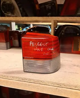 Peugeot 405 Rear/tail lights 2149