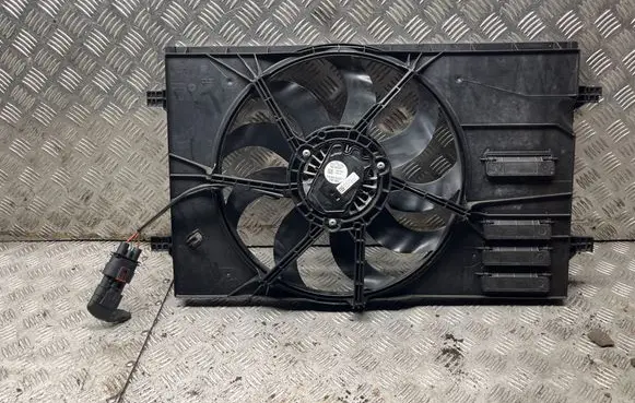 Seat Leon IV Electric radiator cooling fan 5Q0121205BD 5Q0121207BM 5WA121203F