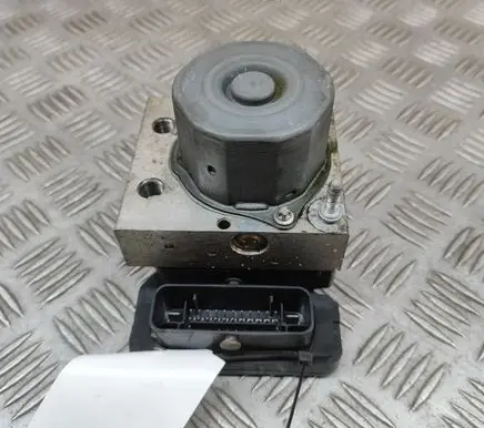 Mercedes-Benz A W176 ABS Pump A0004312000 0265255631