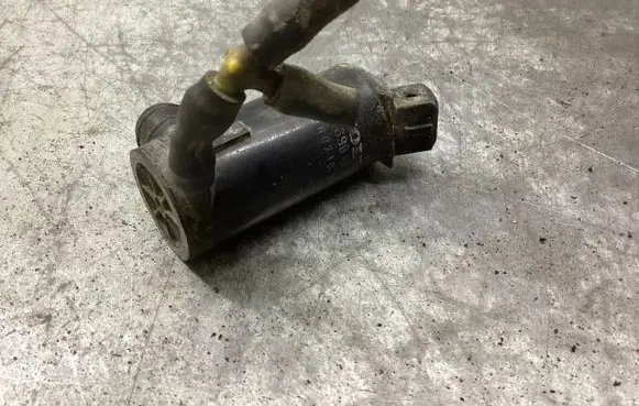 Volvo V70 Windscreen/windshield washer pump 9169611 0602103960