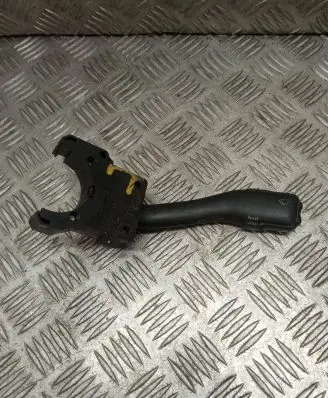 Volkswagen PASSAT B5 Wiper control stalk