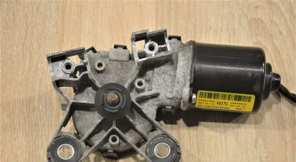 Chevrolet Captiva Wiper motor 20829044