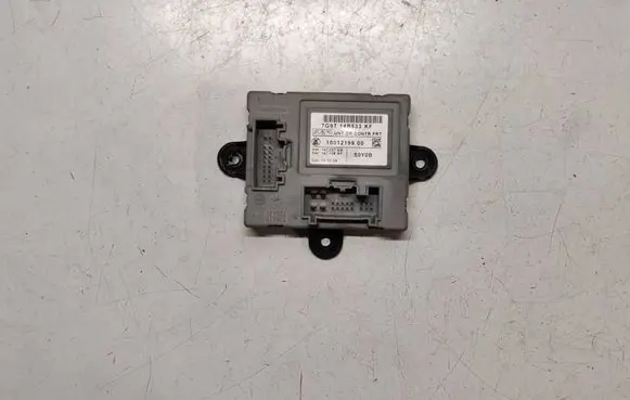 Volvo V70 Door control unit/module 7G9T14B533KF