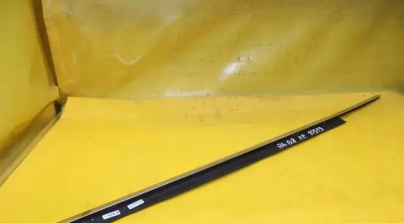 Audi A4 S4 B8 8K Front door trim (molding) 8K0853284H