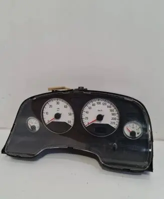 Opel Zafira A Speedometer (instrument cluster) 24461761
