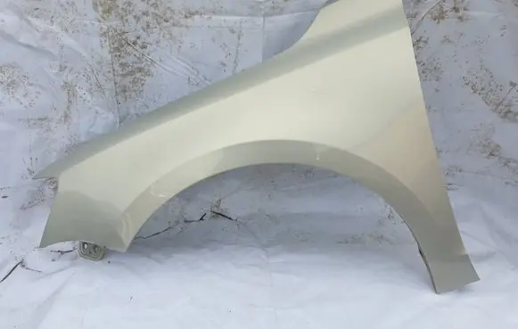 Volkswagen Jetta VI Fender 5C6821105