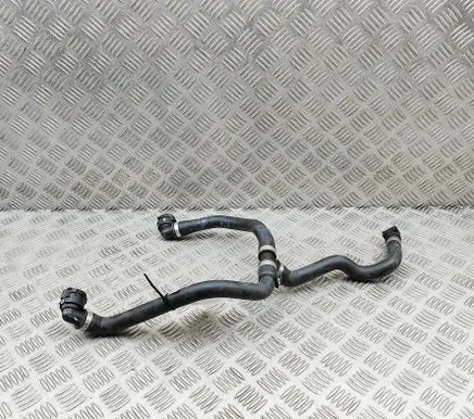 Mercedes-Benz E W213 Engine coolant pipe/hose A2135015582