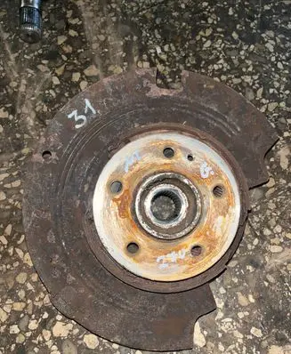 Mercedes-Benz ML W163 Rear wheel hub