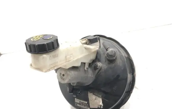 Ford Kuga I Brake booster 8V41-2B195-AG