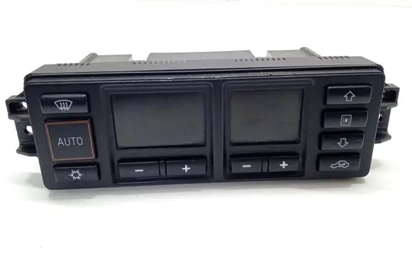 Audi A4 S4 B5 8D Climate control unit 8L0820043B D730402 5HB00760800