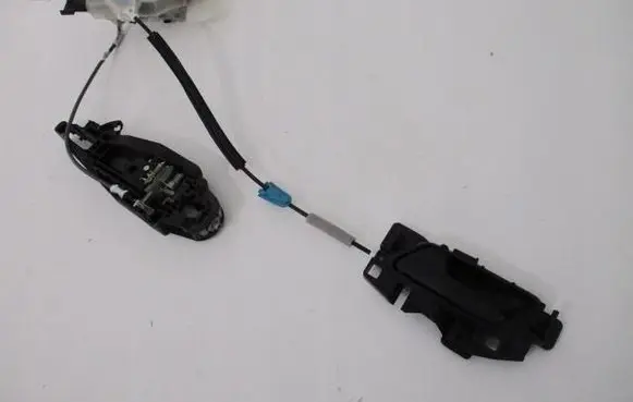 Peugeot Partner Front door lock 163434
