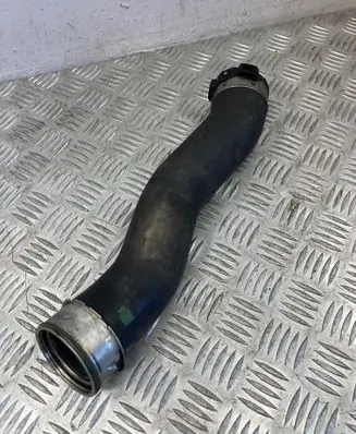 Intercooler hose/pipe