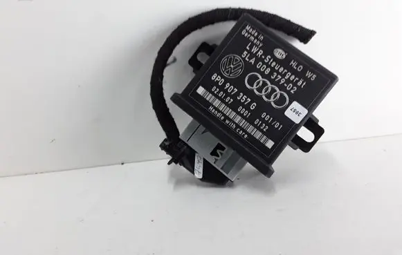 Audi TT TTS Mk2 Light module LCM 5LA00837902 8P0907357G