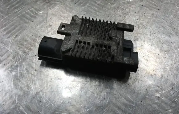 Ford Mondeo MK IV Coolant fan relay 940002904 000031633508