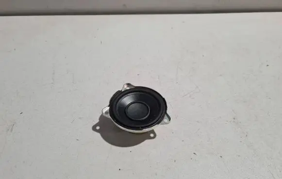 Jaguar F-Pace Front door high frequency speaker GX7318808BA 43410786654111