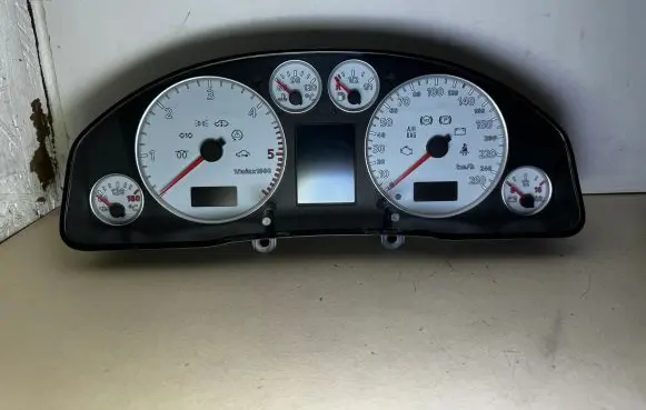 Audi A6 S6 C5 4B Speedometer (instrument cluster) 4B0920935D 110080128016 110080128