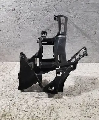 Mercedes-Benz S W222 Front bumper mounting bracket A2228851065 16895