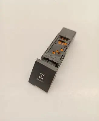 KIA Sorento Differential lock switch 2791