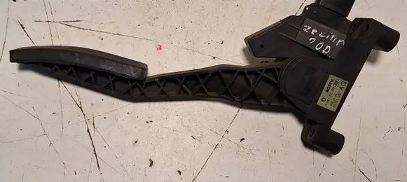 Opel Zafira A Accelerator throttle pedal 0281002298 90581208 08900186