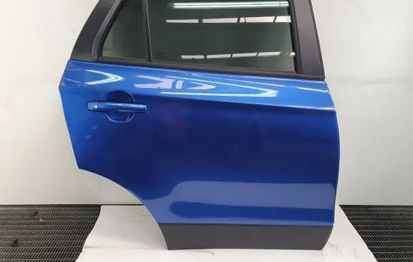 Suzuki SX4 S-Cross Rear door 