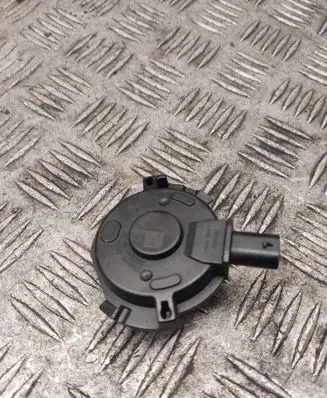 BMW 3 F30 F35 F31 Camshaft vanos timing valve 7614288