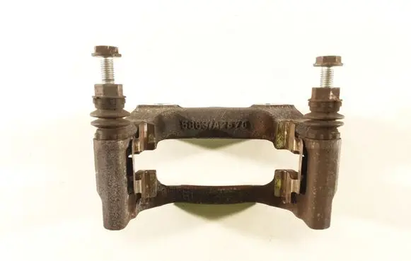 Peugeot 3008 I Brake caliper pad carrier rear 5863 A2670