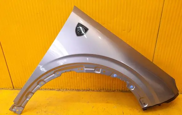 Peugeot 5008 II Fender