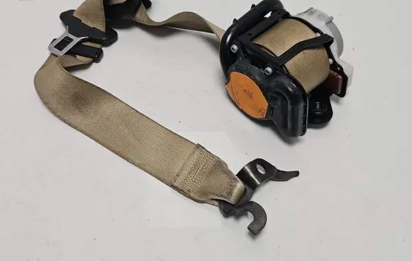 BMW X3 F25 Front seatbelt S2725843405 10B3354P0032