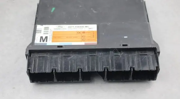 Ford Mondeo Mk III Comfort/convenience module S7T15K600MC