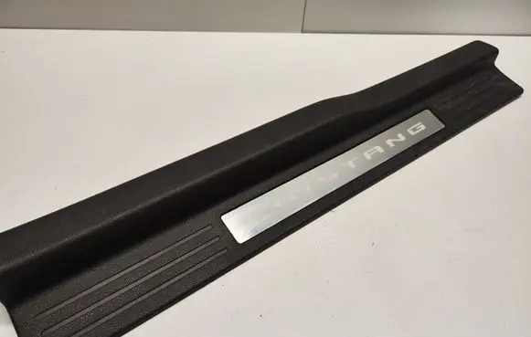 Ford Mustang V Side skirt front trim AR336313200