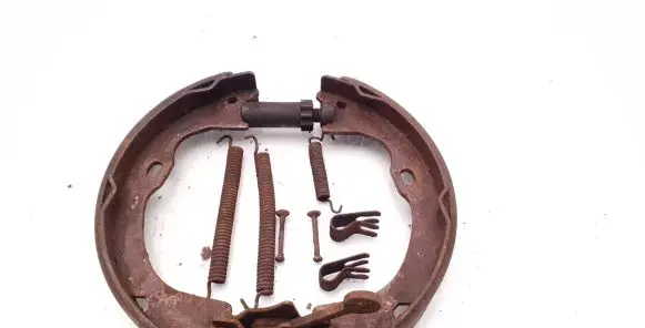 Dodge Nitro Handbrake/parking brake pads 
