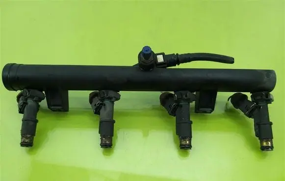 Citroen Xsara Picasso Fuel main line pipe 9628084680