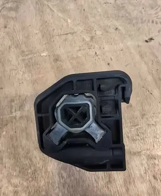 BMW 1 F20 F21 Radiator mount bracket 8620732