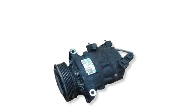 Volkswagen Golf VII Air conditioning (A/C) compressor (pump) 5Q0820803C