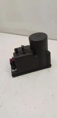 Audi A4 S4 B5 8D Vacuum pump 4A0862257A
