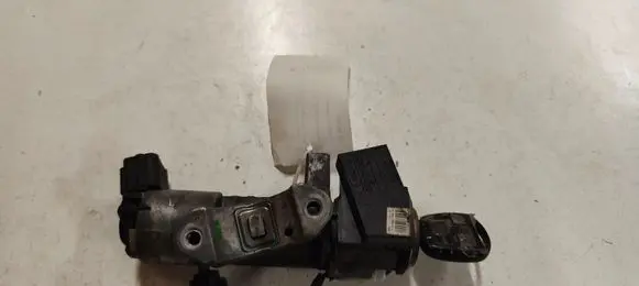 Toyota Avensis T250 Ignition lock 736661A