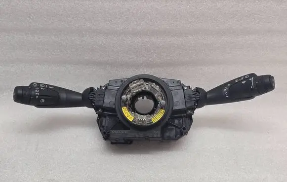 Volvo XC40 Indicator stalk 32266208