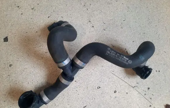 Mercedes-Benz C W205 Engine coolant pipe/hose A2055013984